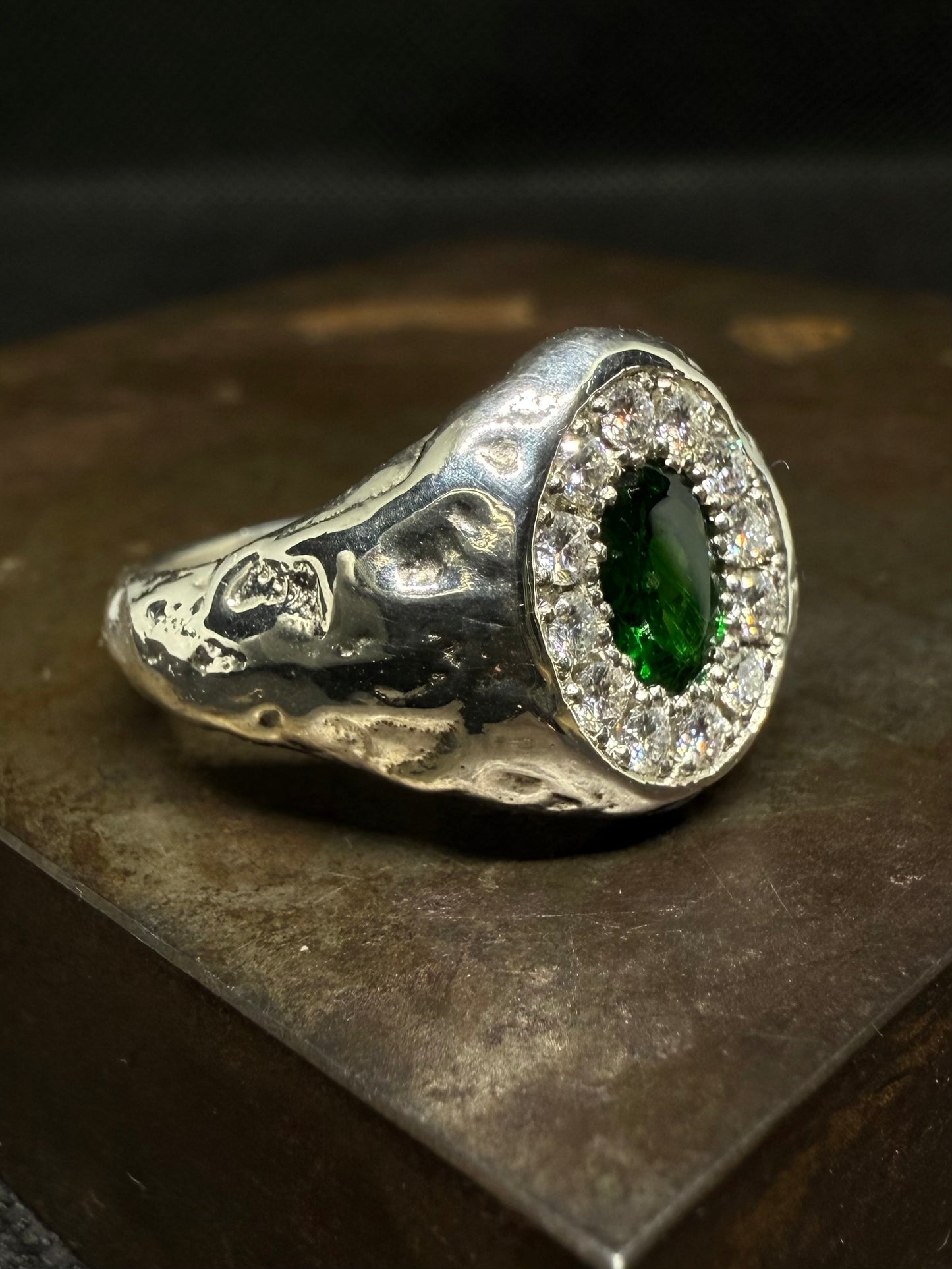 Brutus grenat Tsavorite