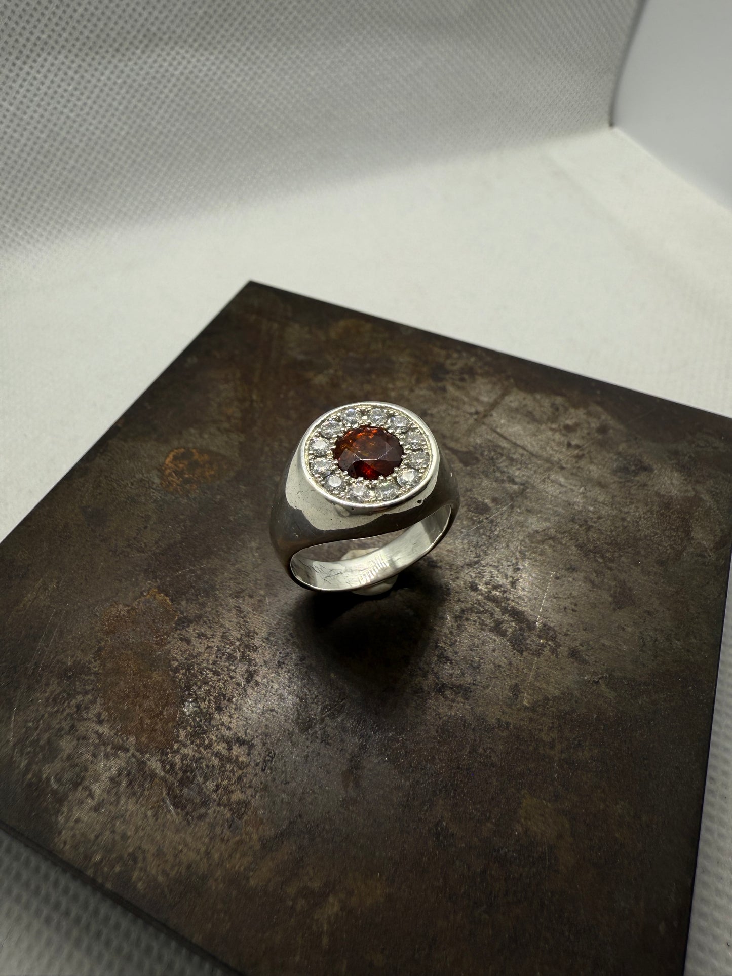 Chevalière entourage Sphène naturel