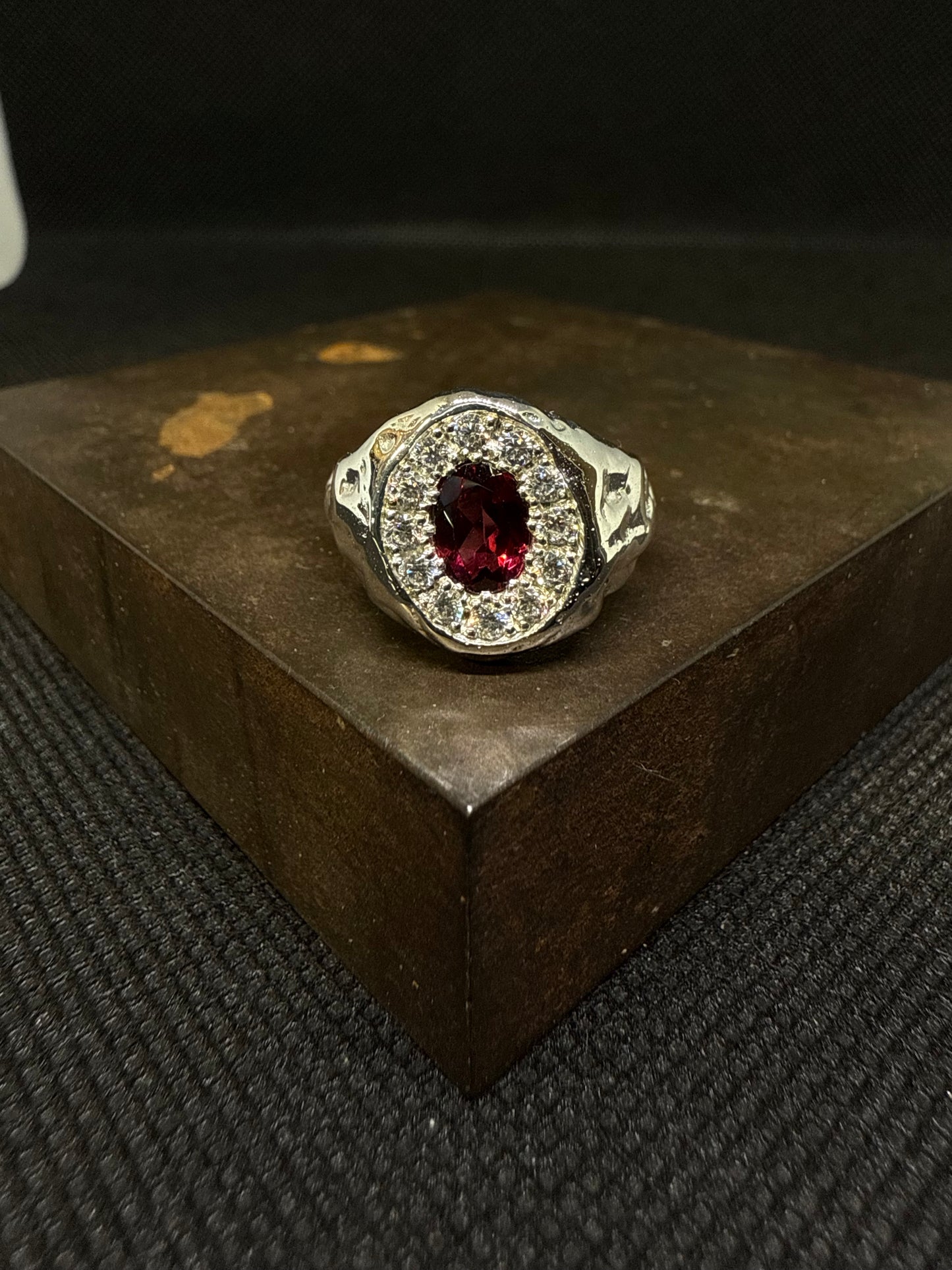 Bague brutus et grenat