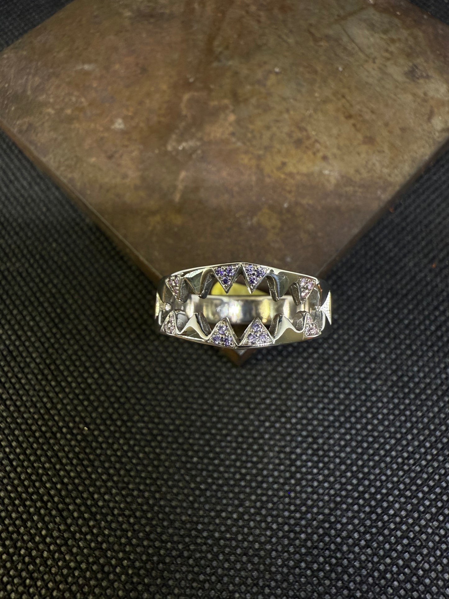 Shark Ring Violet et Rose