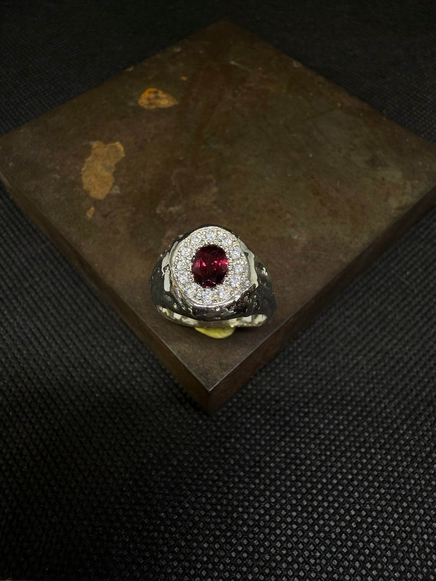 Bague brutus et grenat