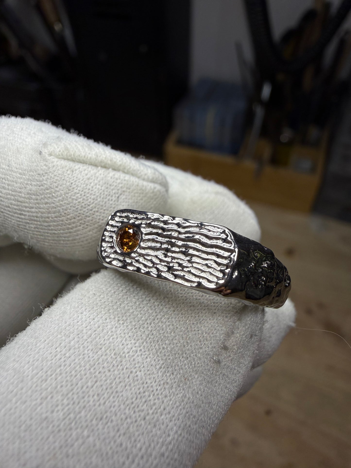Brutus rectangle Diamants cognac