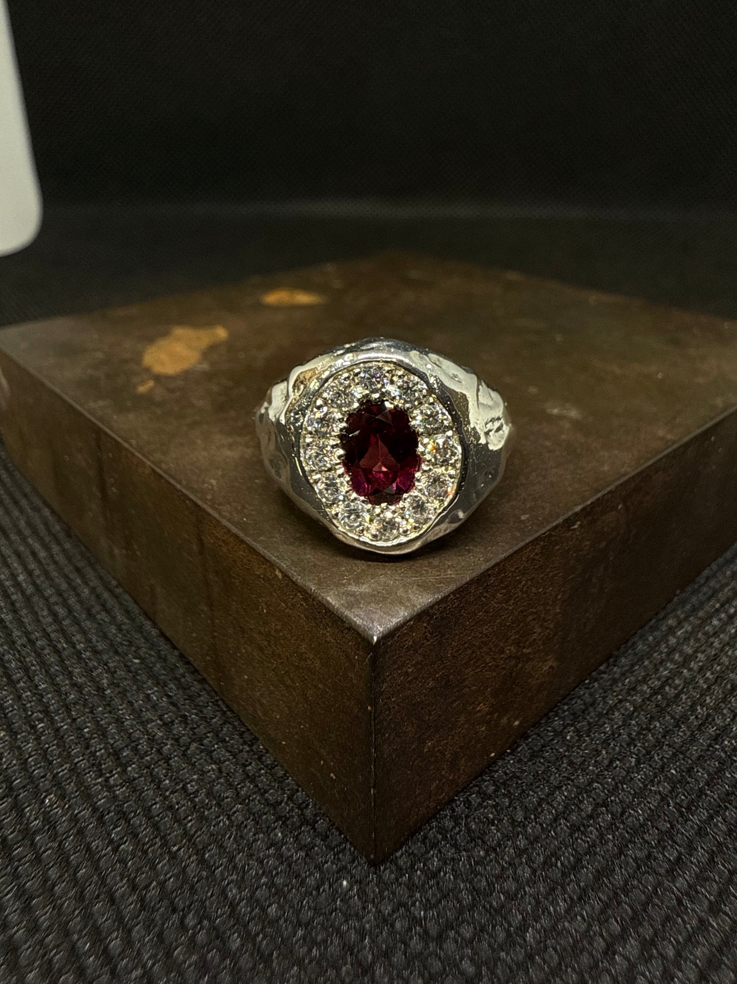 Bague brutus et grenat