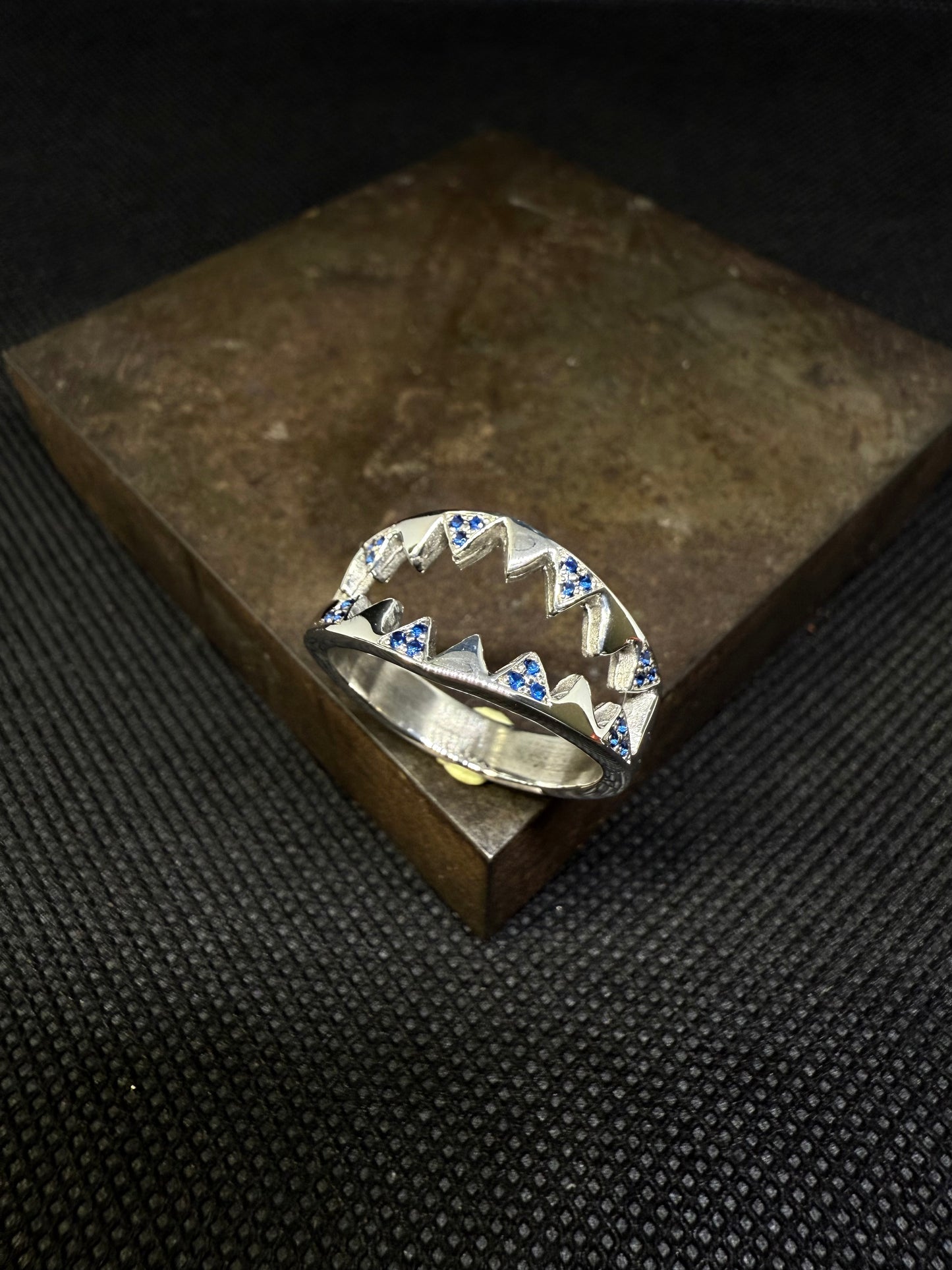 Shark Ring bleu