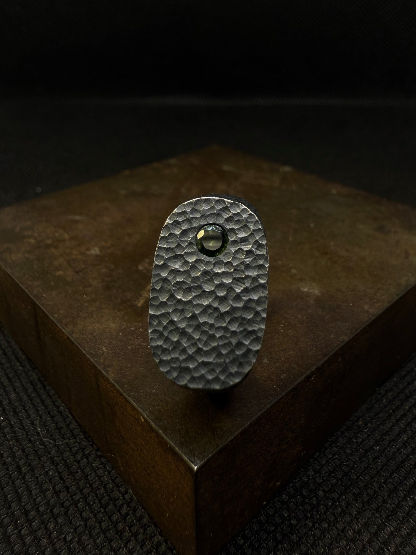 Chevalière texturé