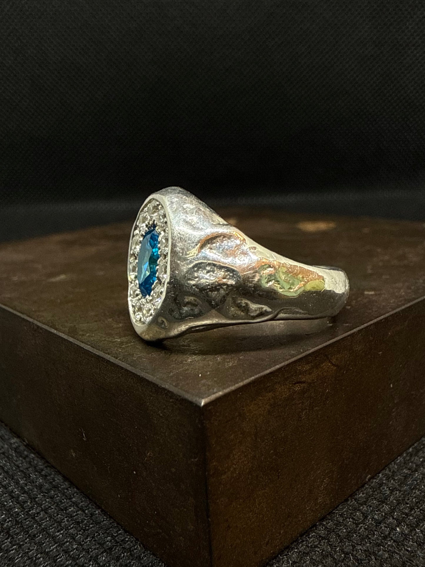 Chevalière Brutus bleu turquoise