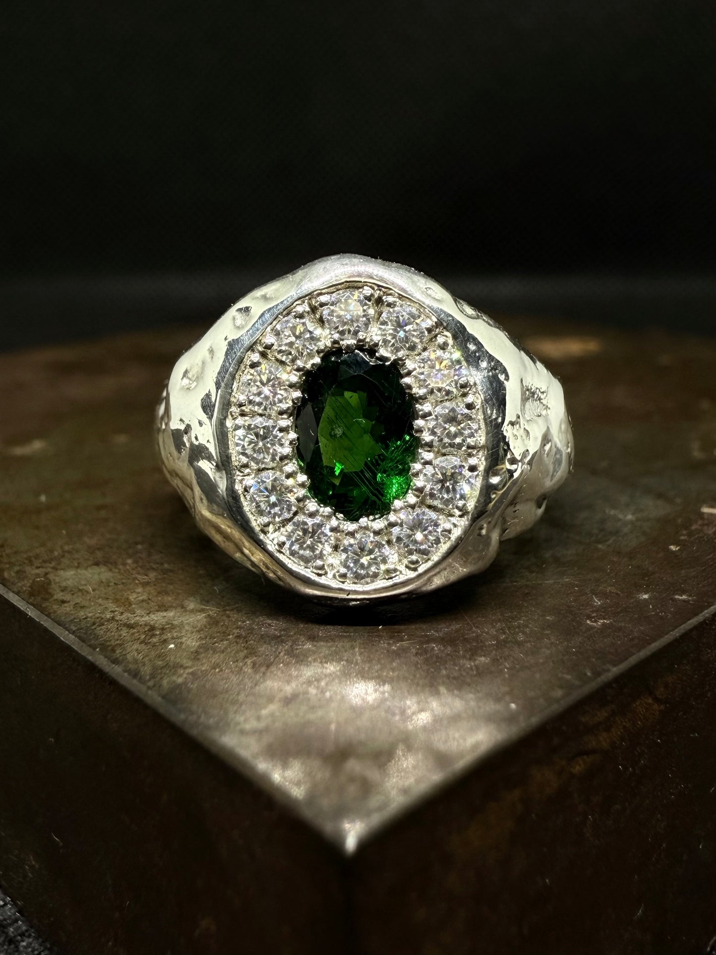 Brutus grenat Tsavorite